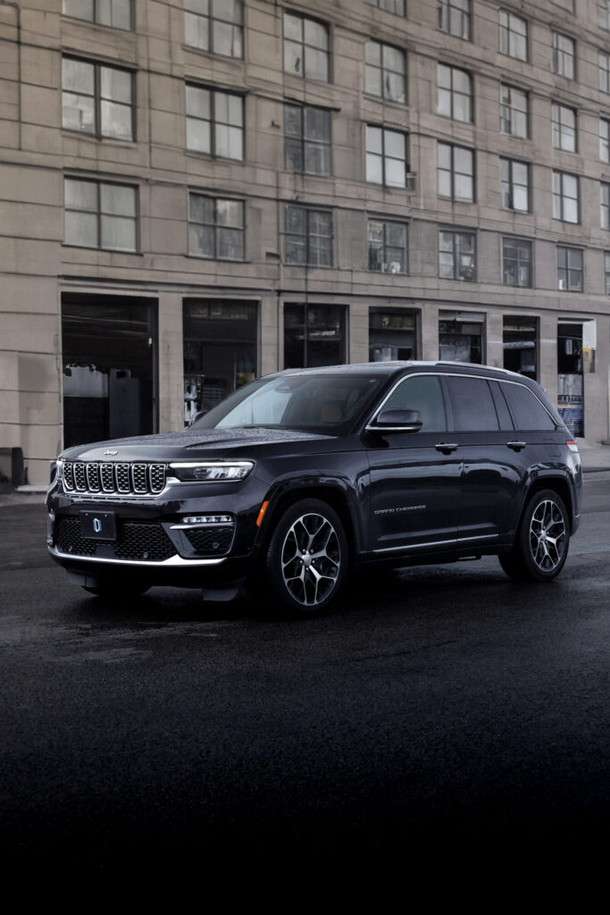 034A0219 2023JeepWagoneerSerieIII 683x1024